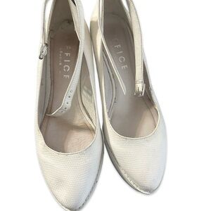 Office London White Platform Shoes size 40